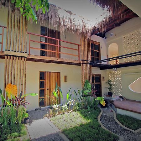 Casavia Siargao Hostel Catangnan Exterior photo