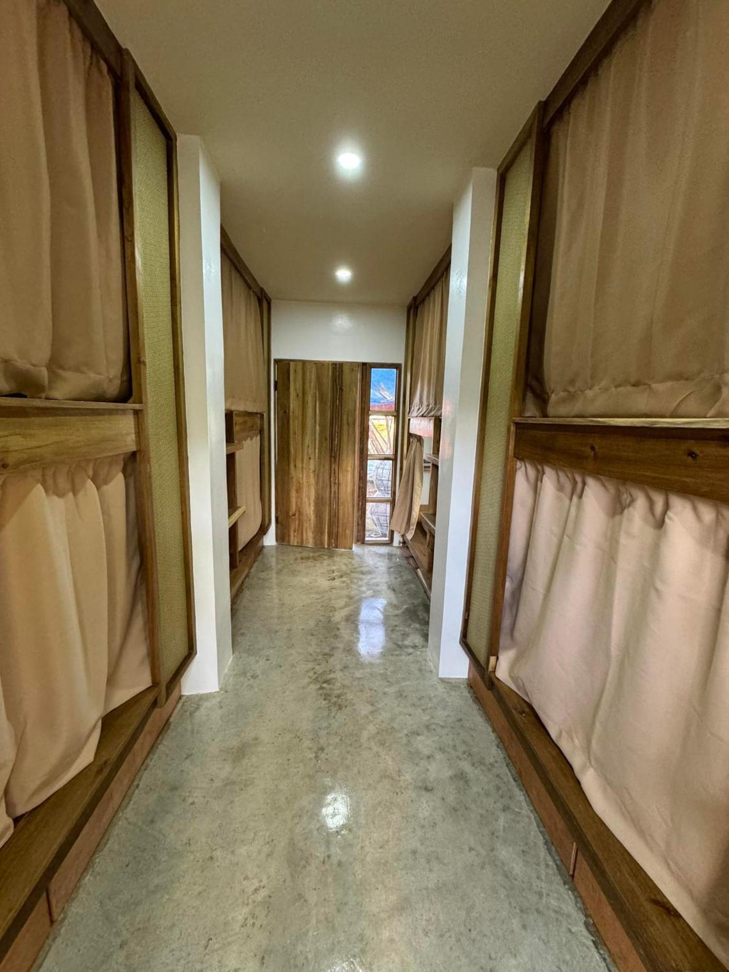 Casavia Siargao Hostel Catangnan Exterior photo