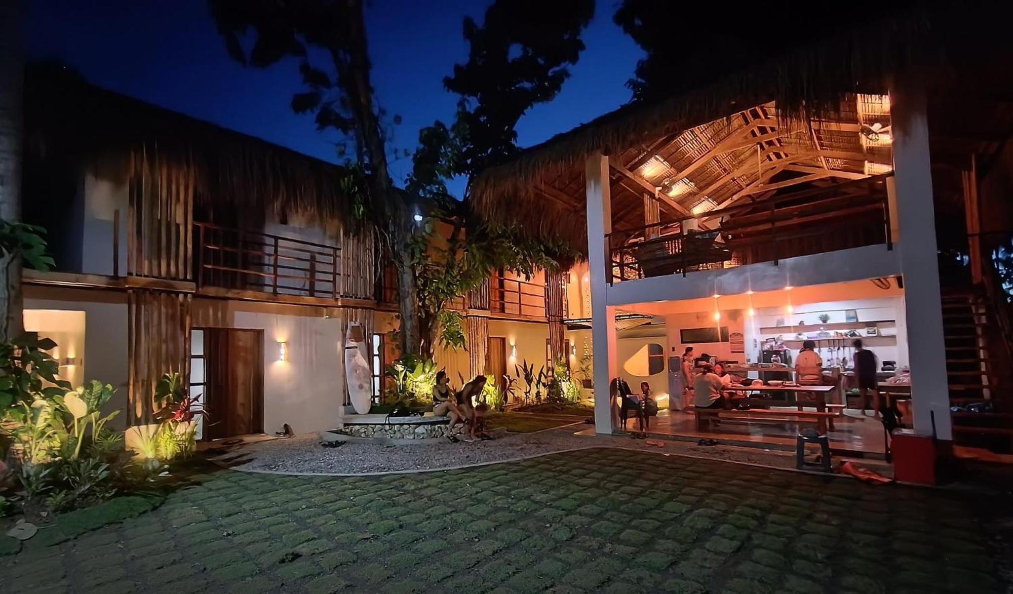 Casavia Siargao Hostel Catangnan Exterior photo