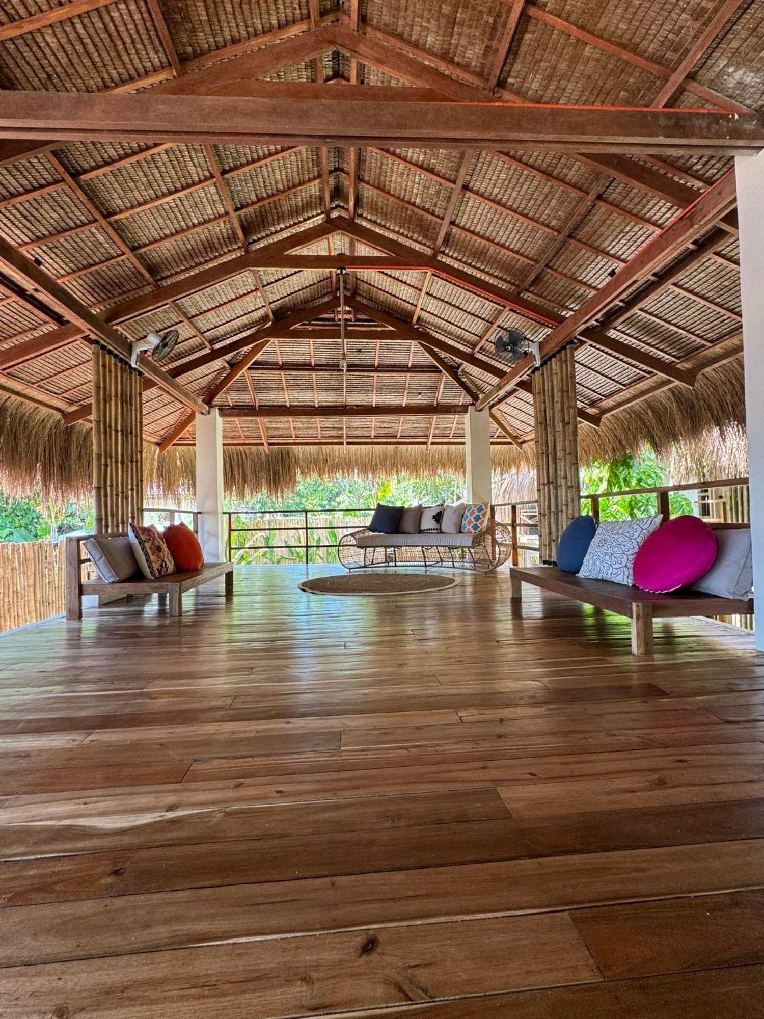 Casavia Siargao Hostel Catangnan Exterior photo