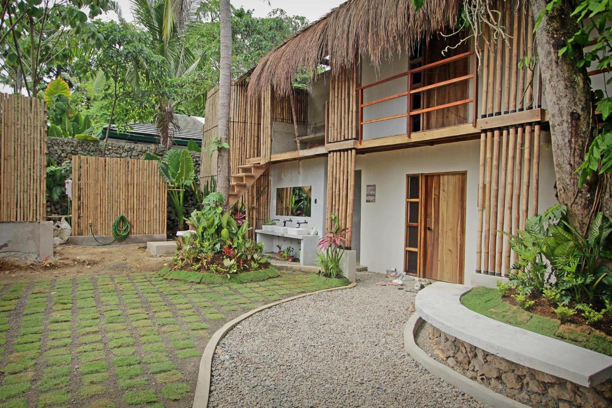 Casavia Siargao Hostel Catangnan Exterior photo