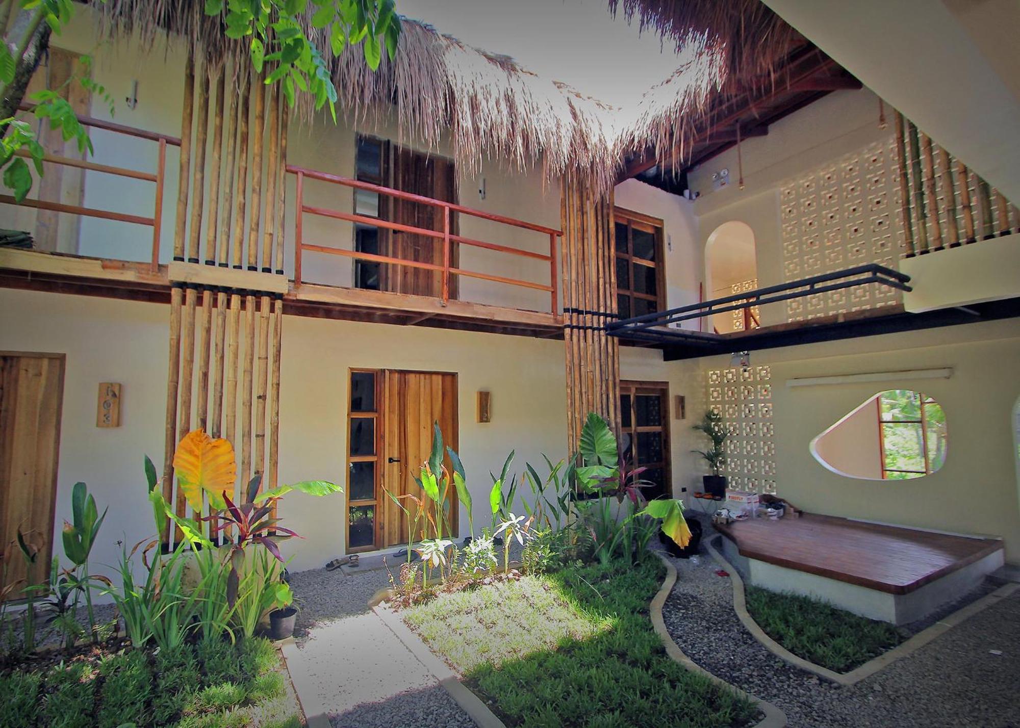 Casavia Siargao Hostel Catangnan Exterior photo